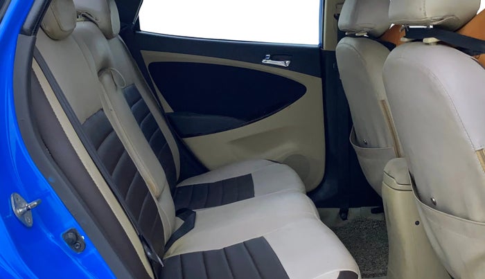 2014 Hyundai Verna FLUIDIC 1.6 VTVT SX, CNG, Manual, 58,980 km, Right Side Rear Door Cabin