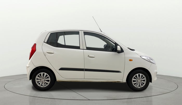 2016 Hyundai i10 SPORTZ 1.1, CNG, Manual, 1,13,611 km, Right Side View