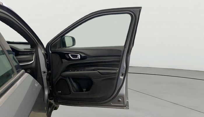 2022 Jeep Compass MODEL S (O) DIESEL 4X4 AT, Diesel, Automatic, 65,823 km, RHS Front Door