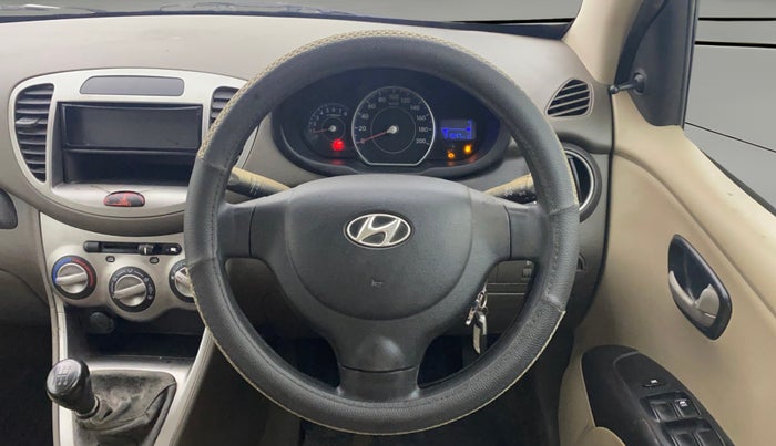 2014 Hyundai i10 MAGNA 1.1, CNG, Manual, 91,562 km, Steering Wheel Close Up