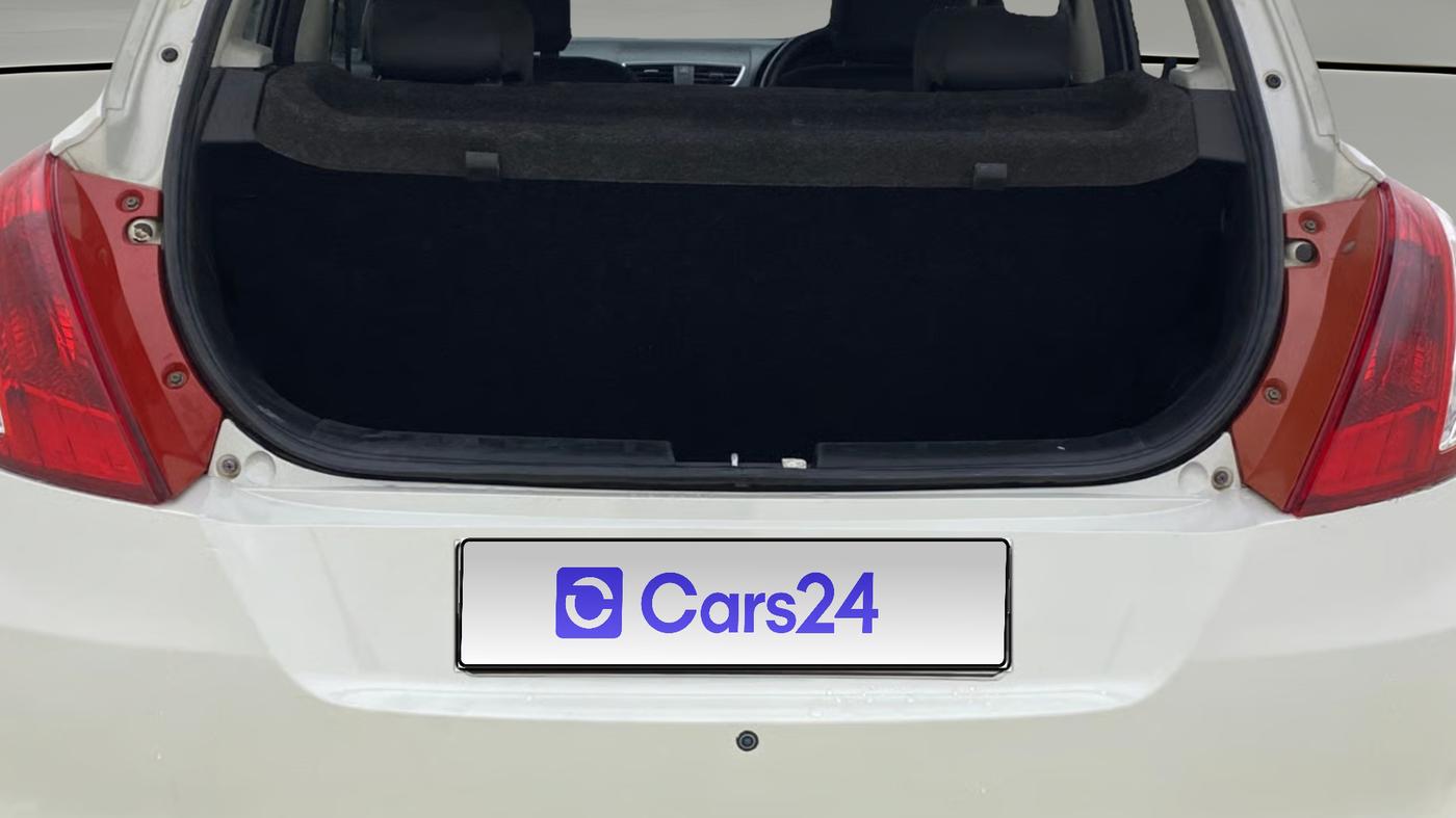 2013 Maruti Swift VXI, Petrol, Manual, 82,819 km, Boot Open Zoomed View