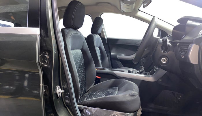 2022 Tata NEXON XM PETROL, Petrol, Manual, 60,326 km, Right Side Front Door Cabin