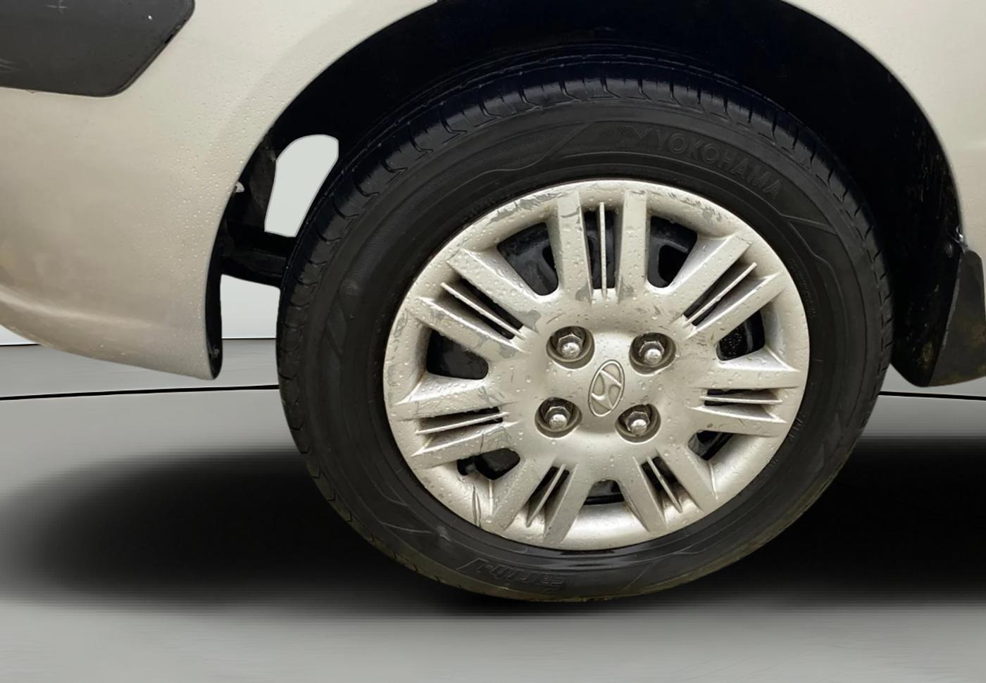 2014 Hyundai Santro Xing GLS PLUS AUDIO, Petrol, Manual, 82,584 km, Left Front Wheel
