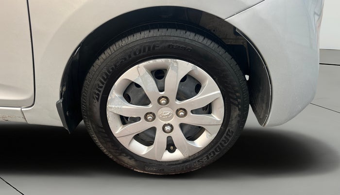 2015 Hyundai Eon MAGNA +, Petrol, Manual, 93,688 km, Right Front Wheel