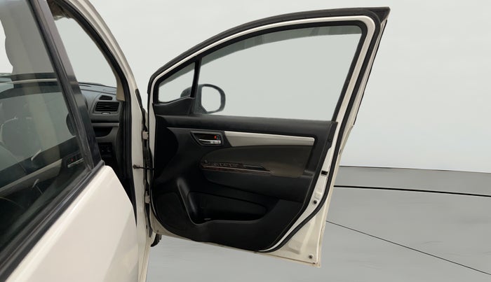 2017 Maruti Ertiga VXI, Petrol, Manual, 37,906 km, RHS Front Door
