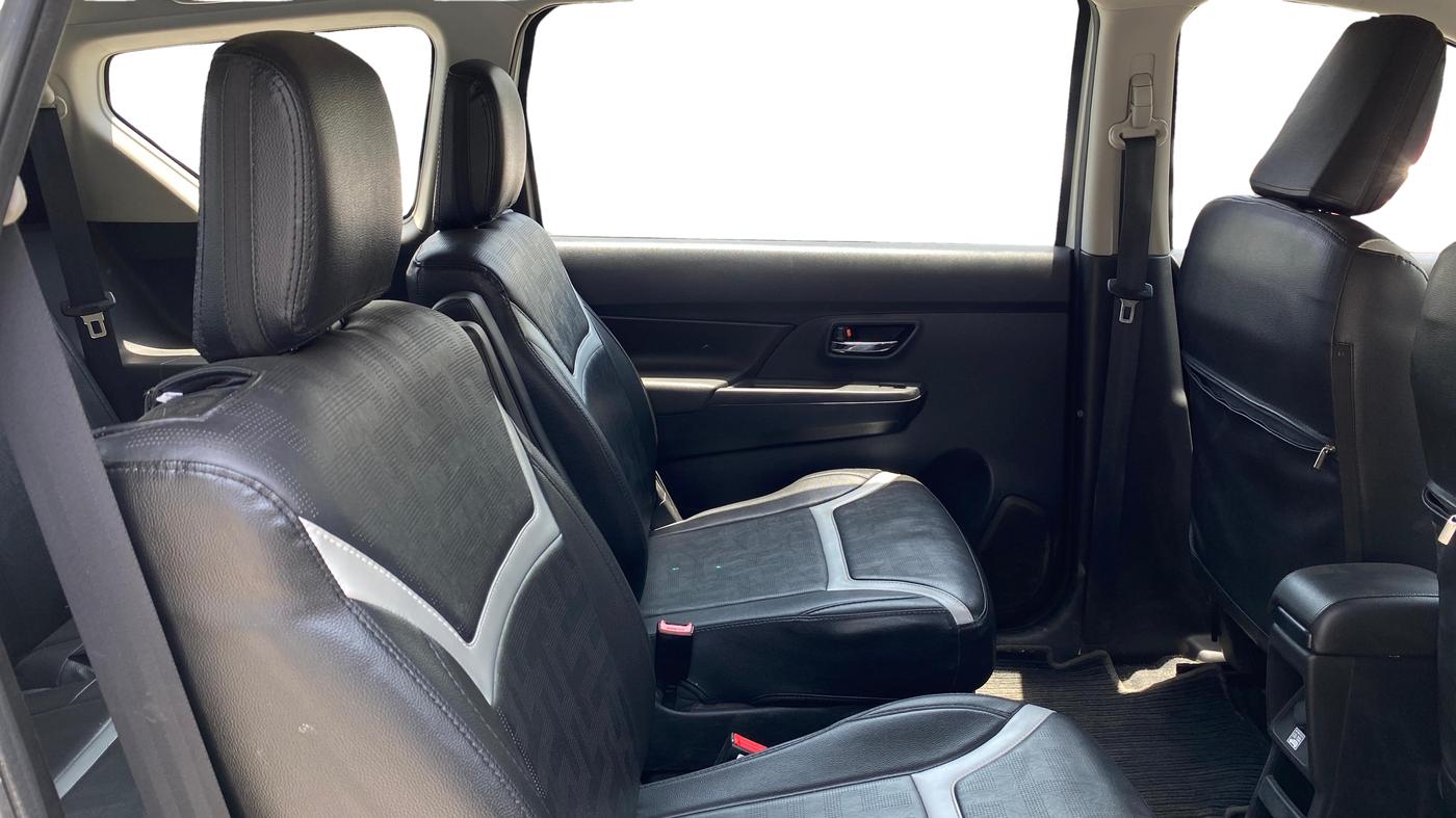 2022 Maruti XL6 ZETA AT, Petrol, Automatic, 29,013 km, Right Side Rear Door Cabin