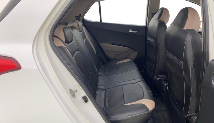 2018 Hyundai Grand i10 SPORTZ 1.2 KAPPA VTVT, Petrol, Manual, 68,907 km, Right Side Rear Door Cabin