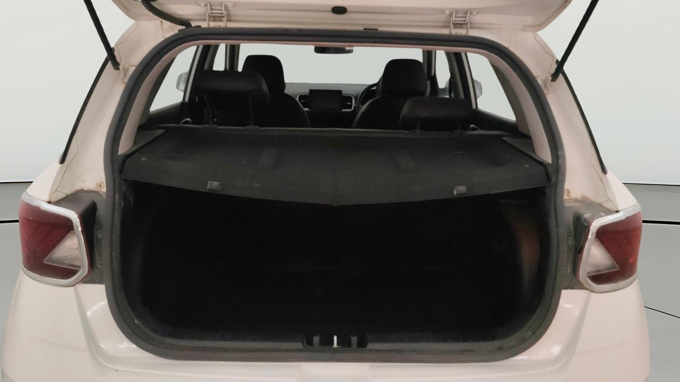 2019 Hyundai VENUE SX 1.4 CRDI, Diesel, Manual, 53,723 km, Boot Open Zoomed View
