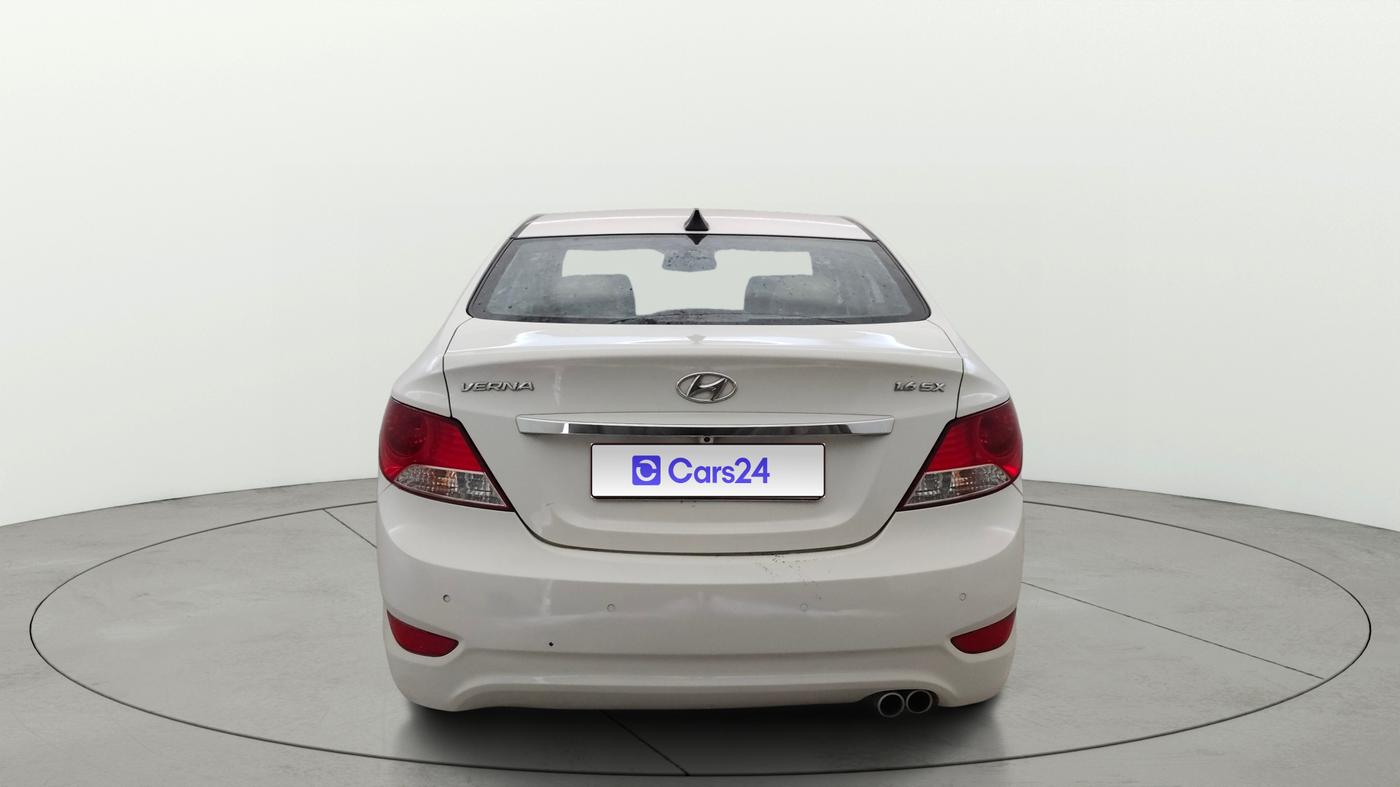 2014 Hyundai Verna FLUIDIC 1.6 VTVT SX OPT, Petrol, Manual, 47,752 km, Back/Rear