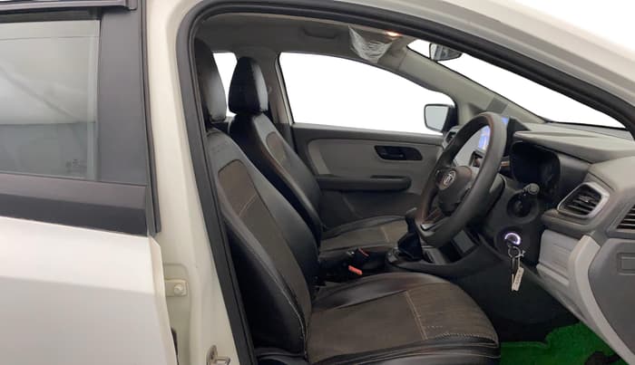 2020 Tata ALTROZ XE PETROL, Petrol, Manual, 55,548 km, Right Side Front Door Cabin