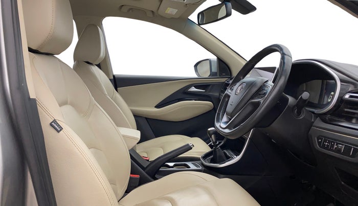 2023 MG HECTOR SMART PRO 2.0 TURBO DIESEL, Diesel, Manual, 75,335 km, Right Side Front Door Cabin
