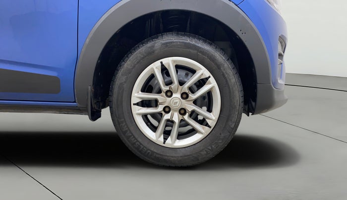 2021 Renault TRIBER RXT, Petrol, Manual, 21,342 km, Right Front Wheel