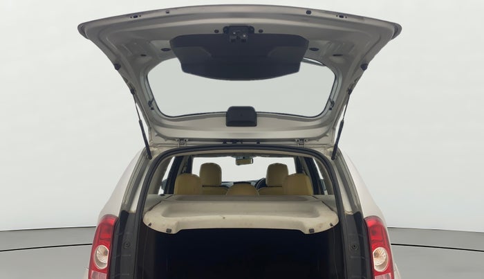 2014 Renault Duster RXL PETROL, Petrol, Manual, 1,25,234 km, Boot Door Open