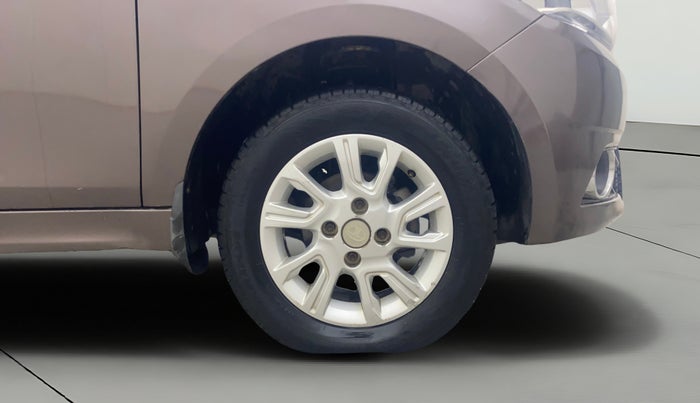 2016 Tata Tiago XZ PETROL, Petrol, Manual, 57,688 km, Right Front Wheel