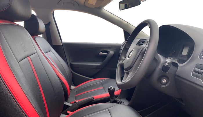 2018 Volkswagen Polo COMFORTLINE 1.0L MPI, Petrol, Manual, 28,870 km, Right Side Front Door Cabin