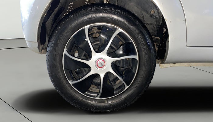 2016 Tata Bolt XM REVOTRON, Petrol, Manual, 55,482 km, Right Rear Wheel