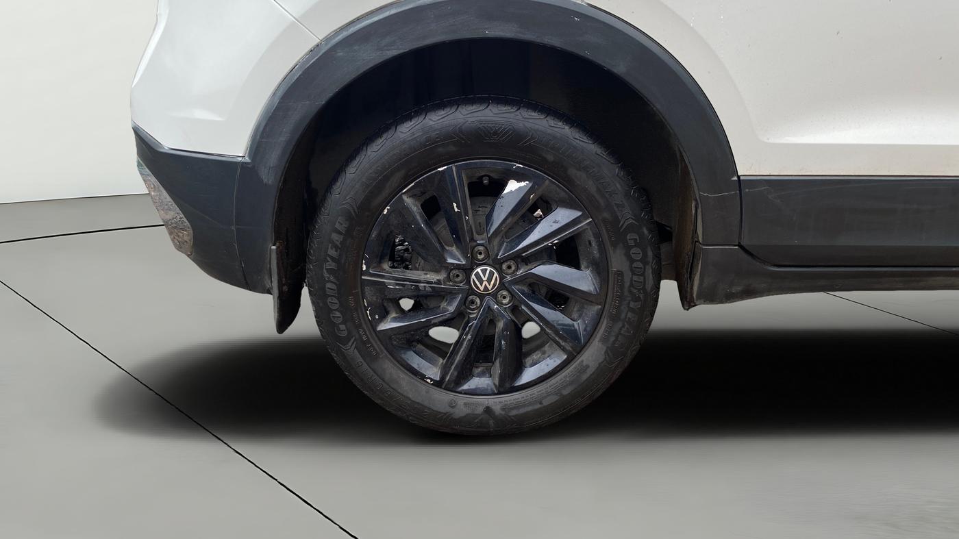 2022 Volkswagen TAIGUN HIGHLINE 1.0 TSI AT, Petrol, Automatic, 37,708 km, Right Rear Wheel