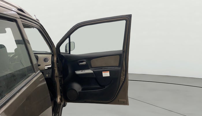 2014 Maruti Wagon R 1.0 LXI CNG, CNG, Manual, 1,24,790 km, RHS Front Door