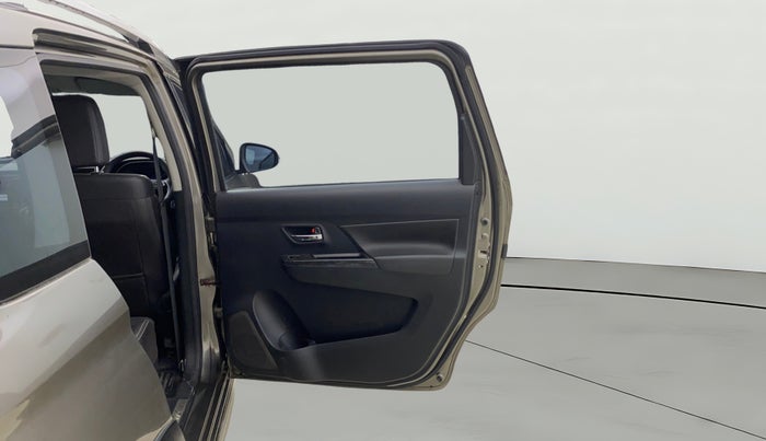 2021 Maruti XL6 ALPHA MT, Petrol, Manual, 28,476 km, RHS Rear Door