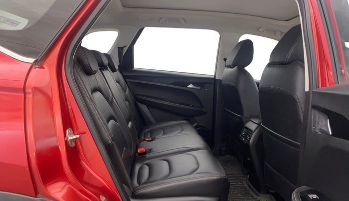 2019 MG HECTOR SHARP 1.5 DCT PETROL, Petrol, Automatic, 85,988 km, Right Side Rear Door Cabin