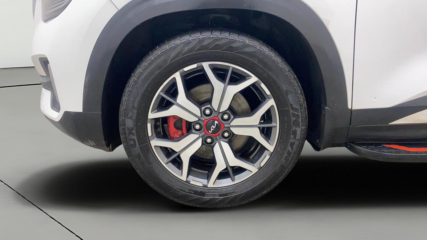 2021 KIA SELTOS GTX PLUS DCT 1.4 PETROL, Petrol, Automatic, 74,490 km, Left Front Wheel