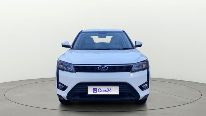 2022 Mahindra XUV300 W4 1.2 PETROL, Petrol, Manual, 27,580 km, Front