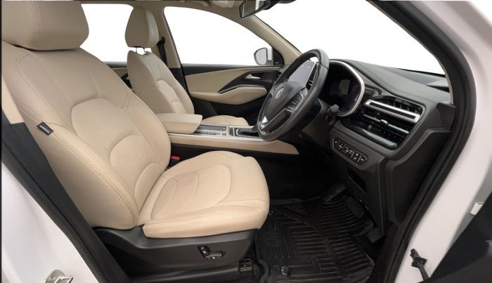 2023 MG HECTOR SAVVY PRO 1.5 TURBO CVT PETROL, Petrol, Automatic, 37,173 km, Right Side Front Door Cabin