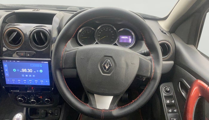 2018 Renault Duster 85 PS RXS MT DIESEL, Diesel, Manual, 1,28,228 km, Steering Wheel Close Up