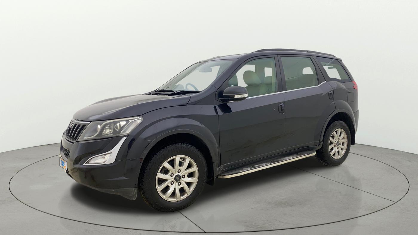 2016 Mahindra XUV500 W10 AT, Diesel, Automatic, 1,11,214 km, Left Front Diagonal
