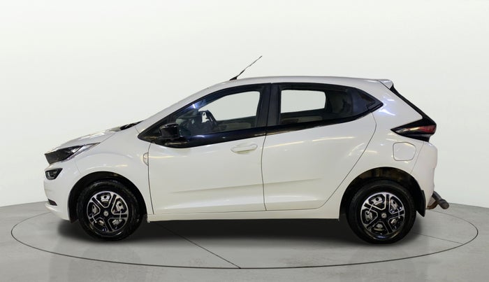 2022 Tata ALTROZ XE PLUS DIESEL, Diesel, Manual, 48,820 km, Left Side
