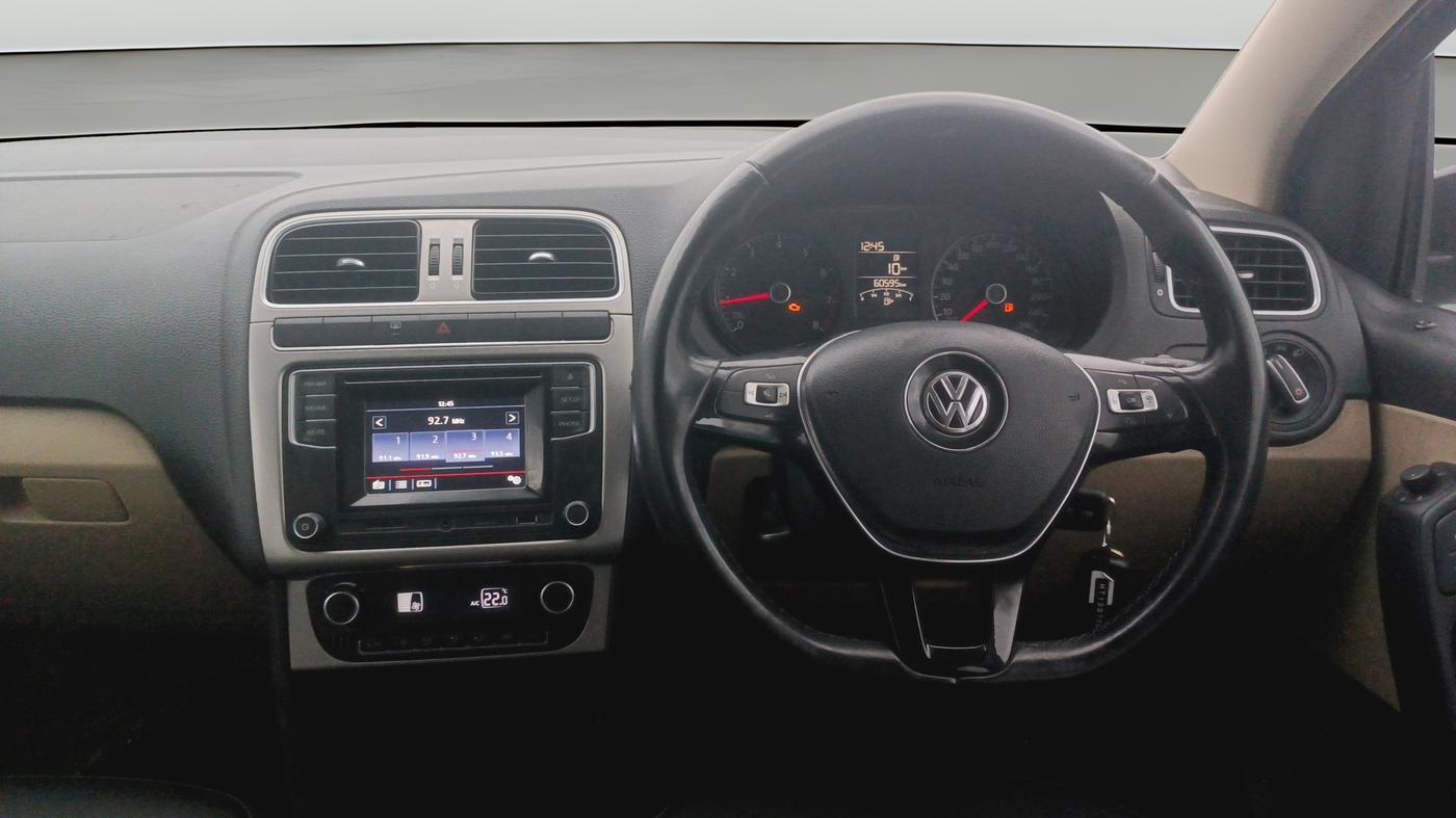 2017 Volkswagen Polo HIGHLINE1.2L, Petrol, Manual, 60,595 km, Steering Wheel Close Up