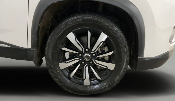 2019 MG HECTOR SMART HYBRID 1.5 PETROL, Petrol, Manual, 59,525 km, Right Front Wheel