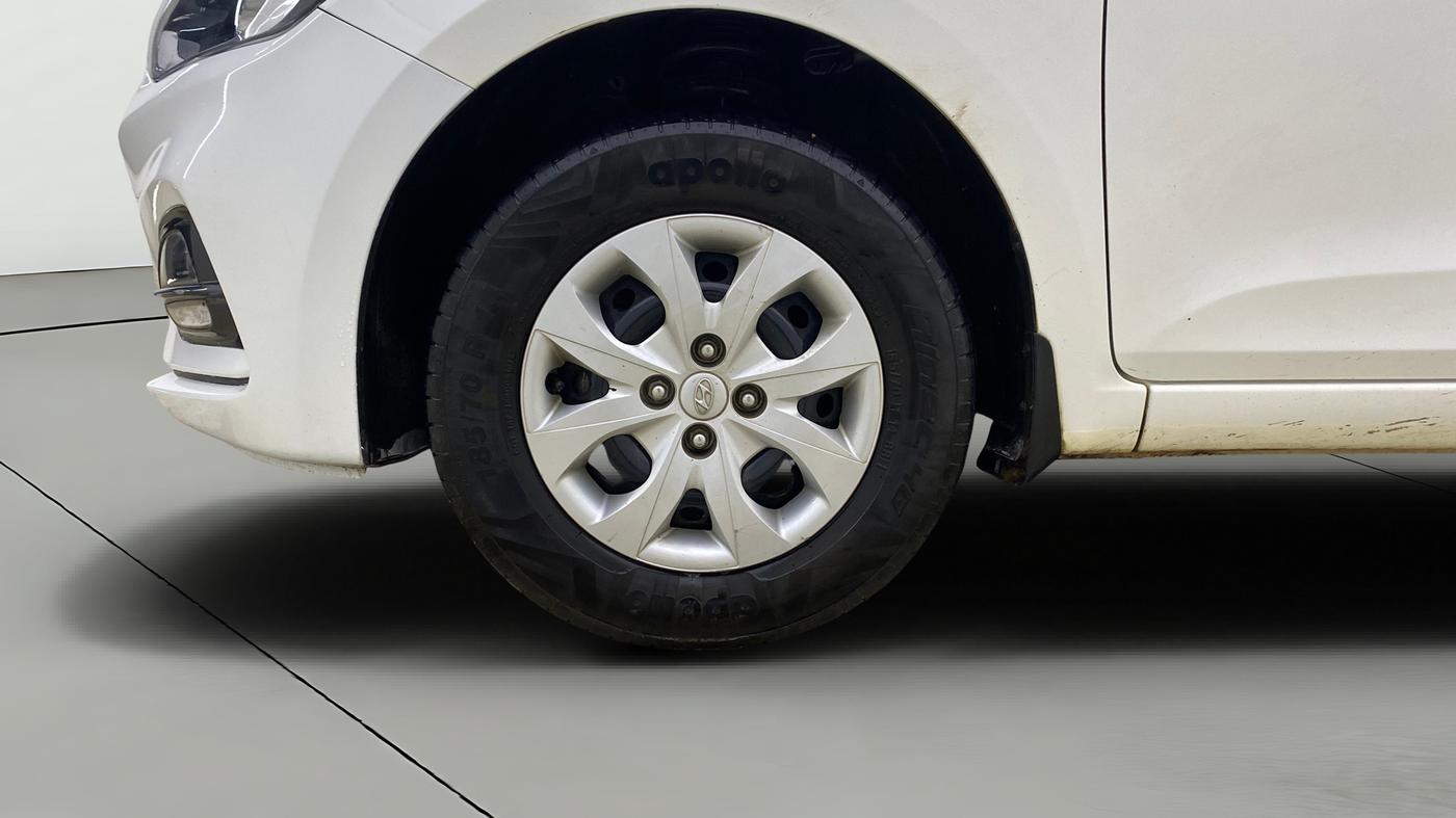2018 Hyundai Elite i20 SPORTZ 1.2, Petrol, Manual, 42,270 km, Left Front Wheel