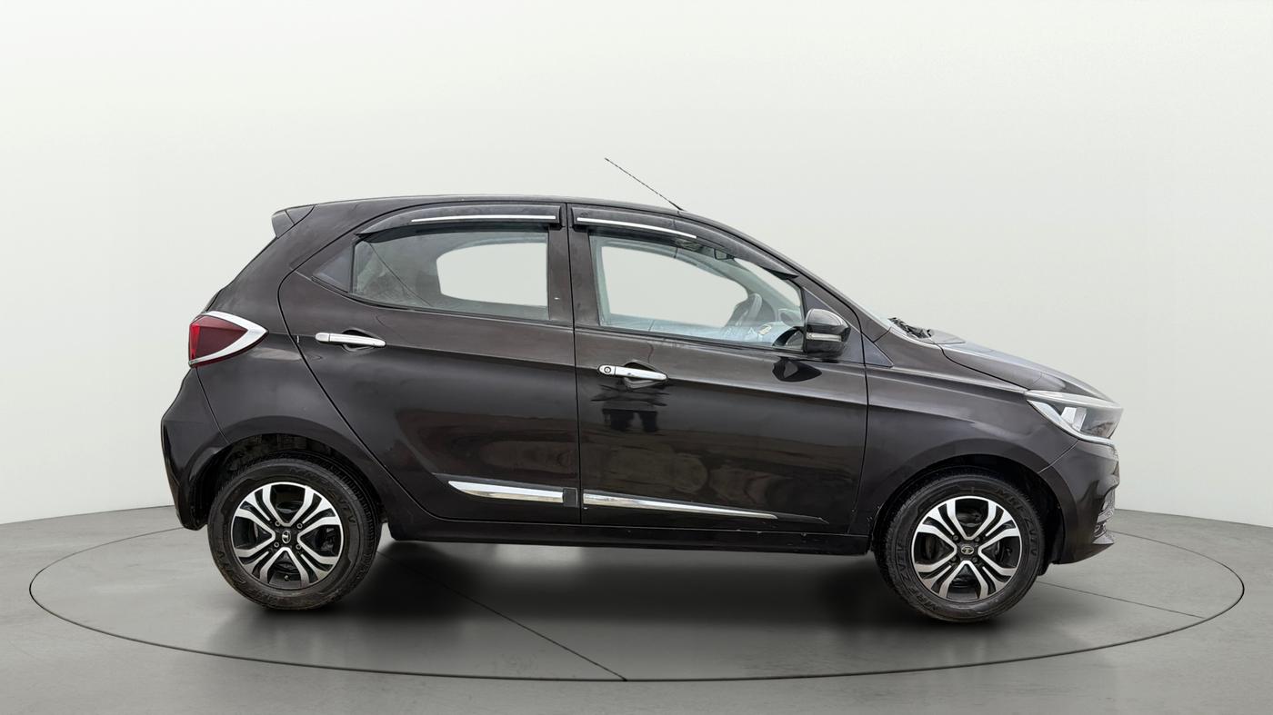 2023 Tata Tiago XTA PETROL, Petrol, Automatic, 19,334 km, Right Side View