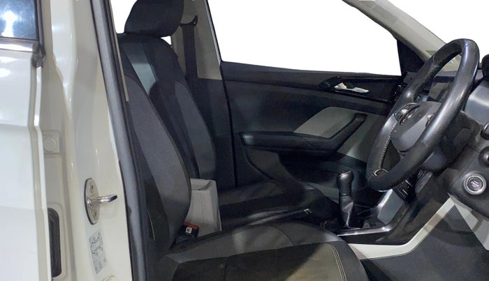 2022 Skoda KUSHAQ STYLE 1.5L TSI MT, Petrol, Manual, 21,417 km, Right Side Front Door Cabin