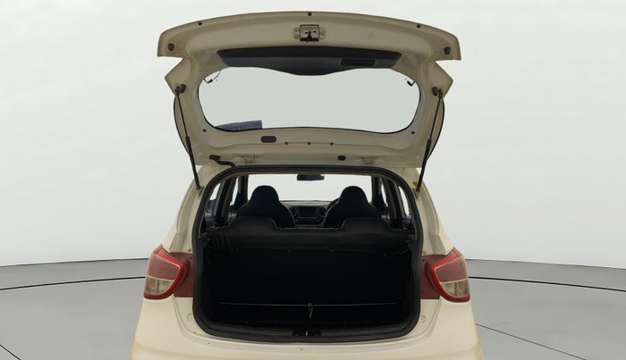 2017 Hyundai Grand i10 SPORTZ (O) 1.2 U2 CRDI, Diesel, Manual, 1,44,028 km, Boot Door Open