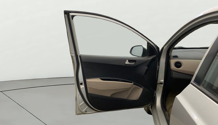 2014 Hyundai Xcent S (O) 1.2, Petrol, Manual, 68,104 km, LHS Front Door