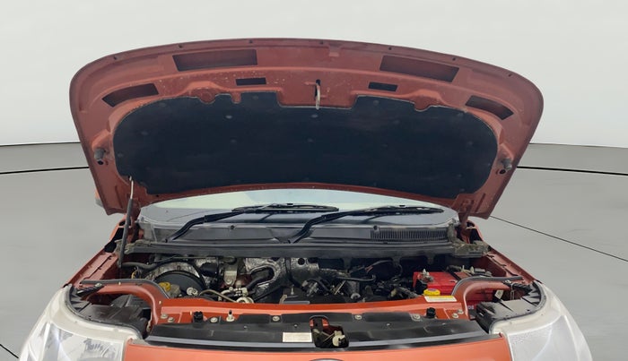 2016 Mahindra TUV300 T8, Diesel, Manual, 76,095 km, Open Bonet