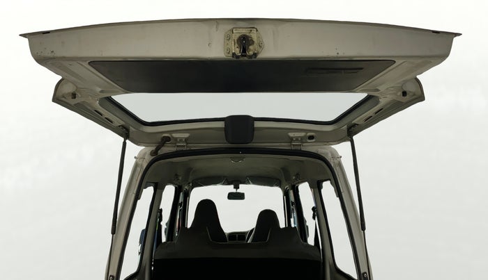 2021 Maruti Eeco 5 STR AC CNG, CNG, Manual, 18,100 km, Boot Door Open