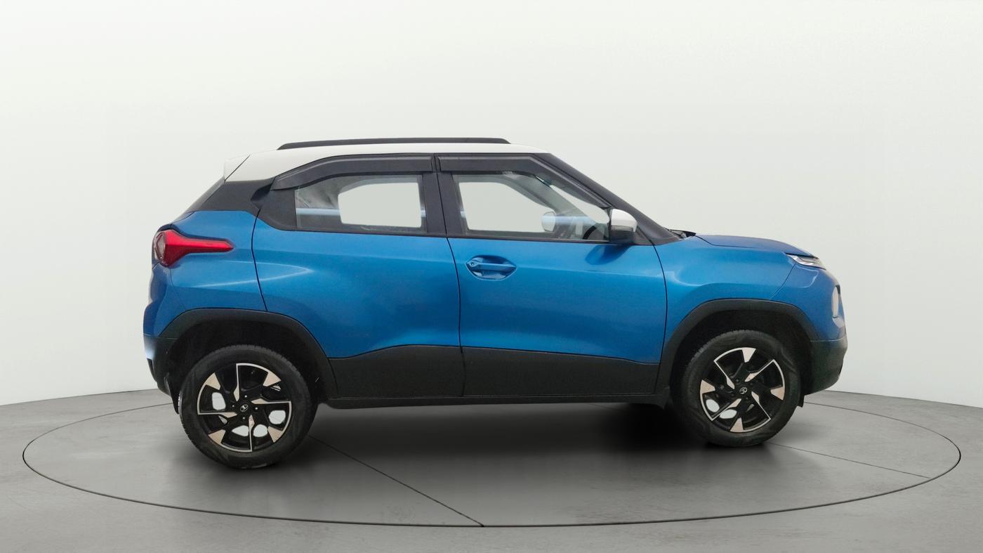 2021 Tata PUNCH CREATIVE  1.2 RTN DUAL TONE, Petrol, Manual, 30,571 km, Right Side View
