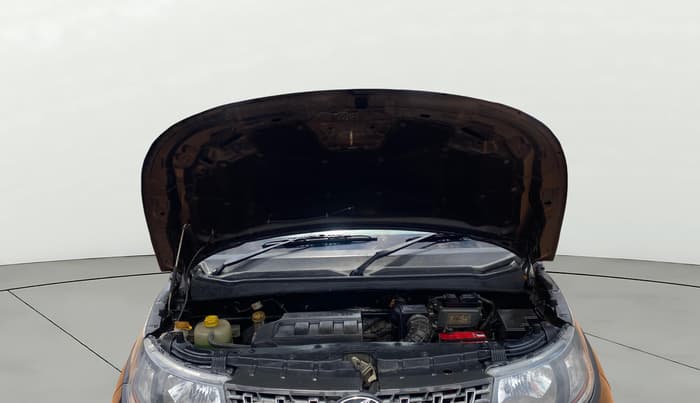 2016 Mahindra Kuv100 K4 PLUS 6 STR, Petrol, Manual, 65,758 km, Open Bonet