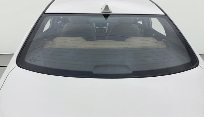2017 Hyundai Verna 1.6 VTVT SX, Petrol, Manual, 82,518 km, Rear Windshield