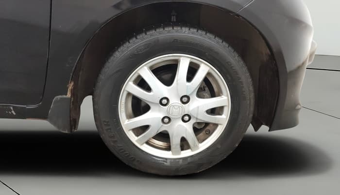 2013 Honda Brio VX AT, Petrol, Automatic, 43,331 km, Right Front Wheel