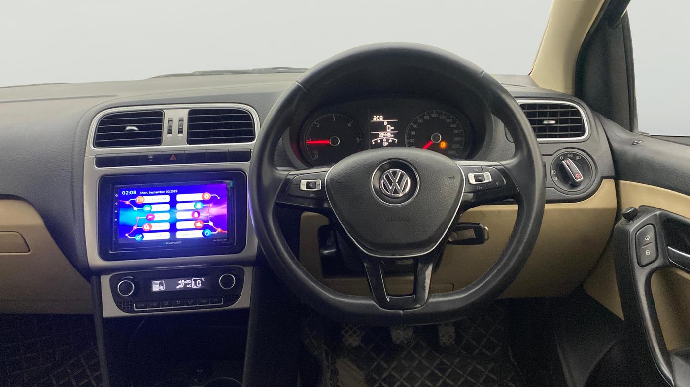 2015 Volkswagen Polo HIGHLINE1.5L, Diesel, Manual, 89,343 km, Steering Wheel Close Up
