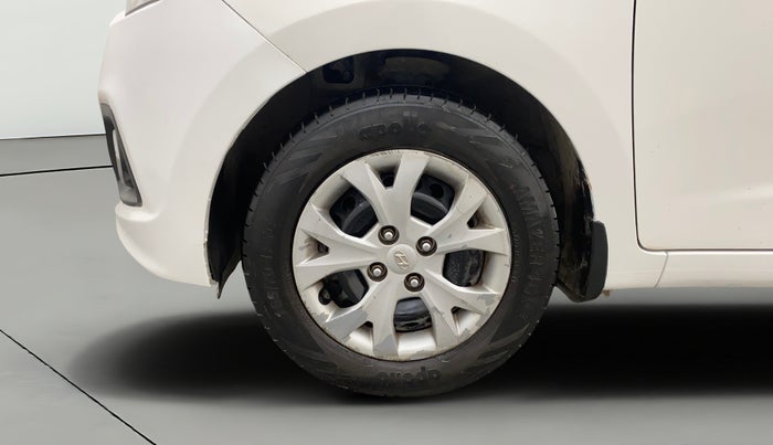 2015 Hyundai Grand i10 MAGNA 1.2 KAPPA VTVT, CNG, Manual, 1,13,214 km, Left Front Wheel