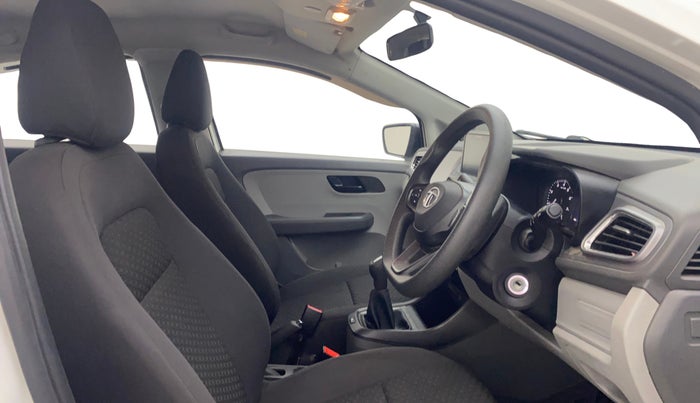 2021 Tata ALTROZ XM PLUS PETROL, Petrol, Manual, 1,21,098 km, Right Side Front Door Cabin