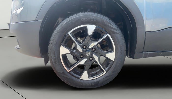 2024 Tata PUNCH Creative Dual Tone MT Sunroof, Petrol, Manual, 25,540 km, Left Front Wheel