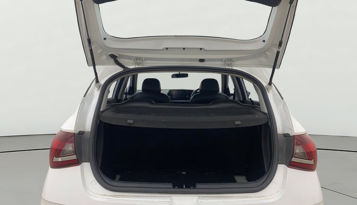 2022 Hyundai NEW I20 SPORTZ 1.5 MT, Diesel, Manual, 76,841 km, Boot Open Zoomed View