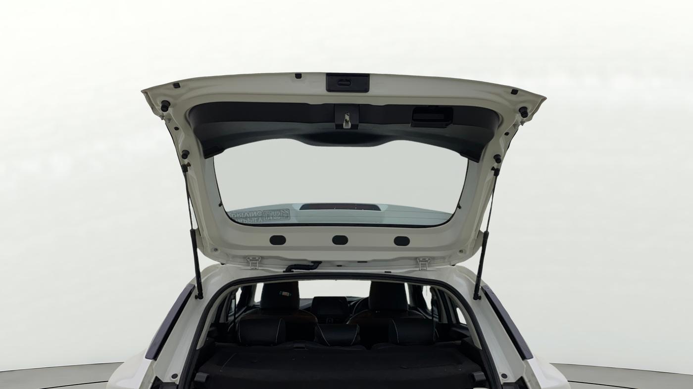 2025 Maruti FRONX DELTA PLUS 1.2L AGS, Petrol, Automatic, 9,784 km, Boot Door Open