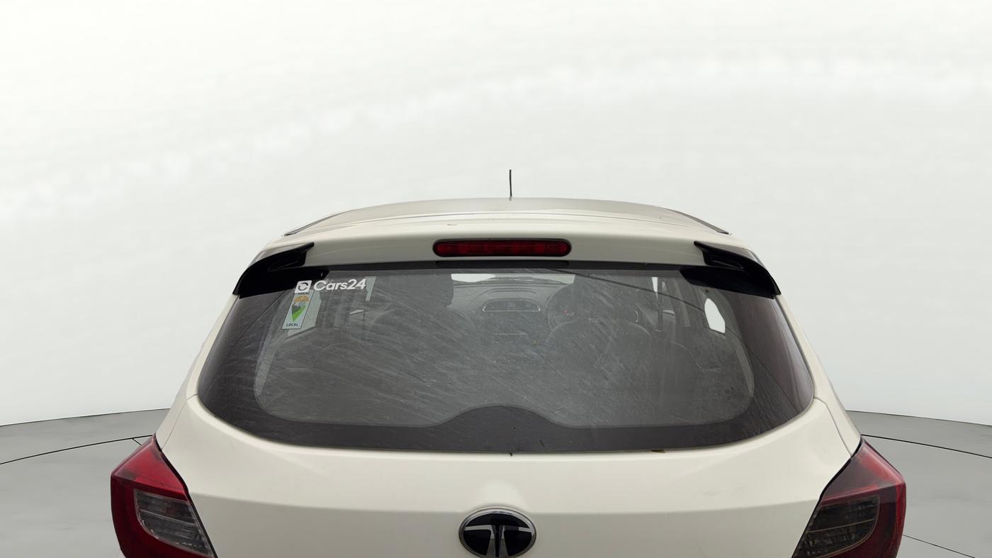 2024 Tata Tiago XT PETROL, CNG, Manual, 29,890 km, Rear Windshield